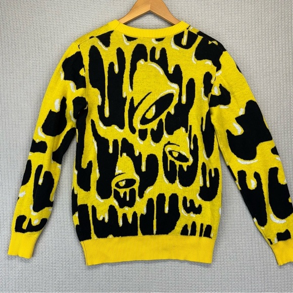 Taco Bell Drippy Nacho Holiday Ugly Christmas Sweater Small Yellow - Picture 5 of 7